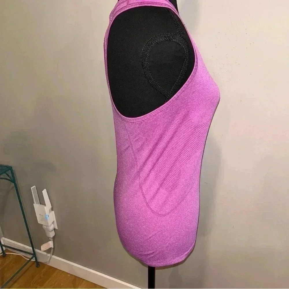 Lululemon Swiftly Tech Tank - Picture 2 of 4
